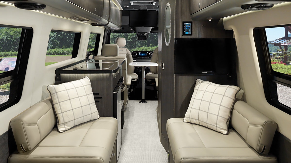 Airstream Interstate Lounge EXT Entertainment